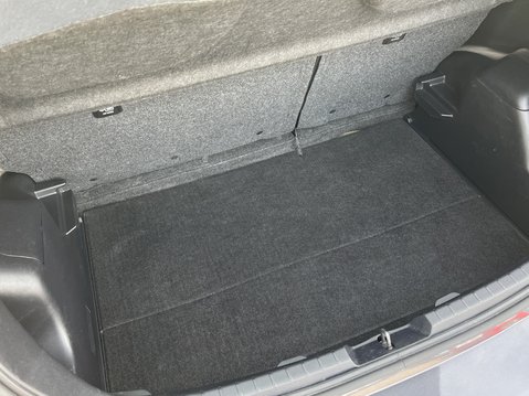 Toyota Yaris 1.5 Hybrid Icon Tech 5dr CVT 38
