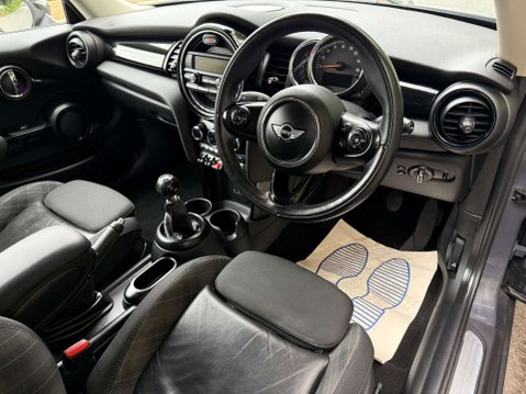 Mini Hatch 2.0 Cooper SD 3dr 6