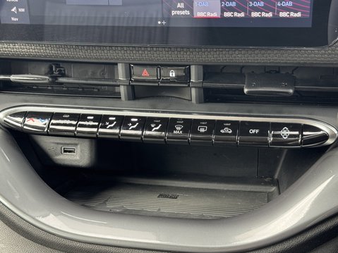 Fiat 500 87kW La Prima 42kWh 2dr Auto 23