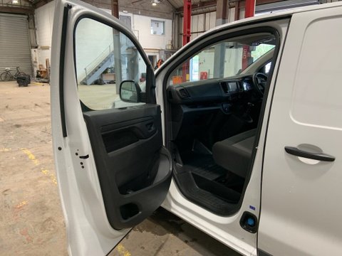 Peugeot Expert BLUEHDI PROFESSIONAL PREMIUM PLUS L2 23