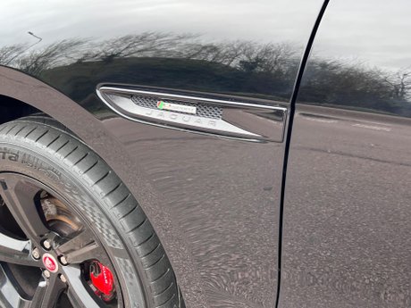 Jaguar F-Pace 2.0 D180 R-Sport Auto AWD Euro 6 (s/s) 5dr 50