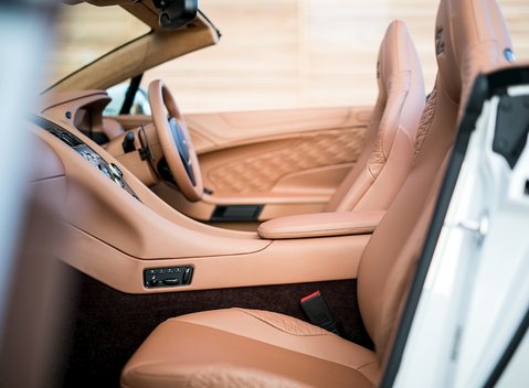 Aston Martin Zagato Vanquish Volante 16