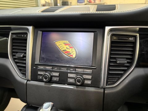 Porsche Macan 3.0 TD V6 S PDK 4WD Euro 6 (s/s) 5dr 23