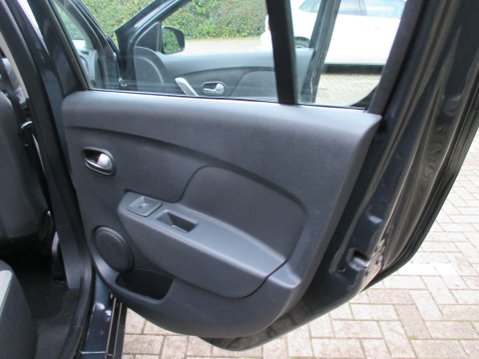 Dacia Sandero Stepway 0.9 TCe Comfort Euro 6 (s/s) 5dr 43