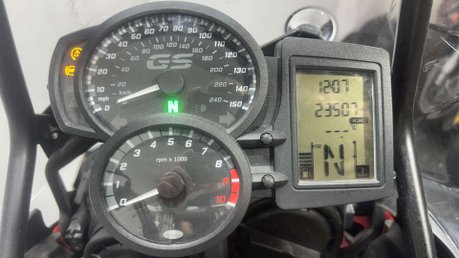 BMW F800 2014 ONLY 23K FULL ALLOY LUGGAGE NEW MOT SERVICED 800CC 12