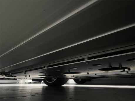 Aston Martin Vanquish V12 S 89