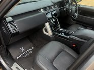 Land Rover Range Rover WESTMINSTER BLACK 39