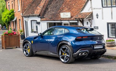 Ferrari Purosangue 3