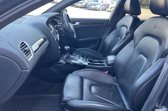 Audi A4 3.0 TDI QUATTRO BLACK EDITION AUTO 28