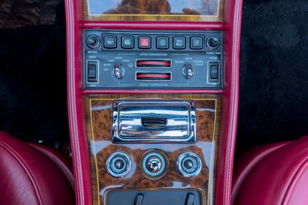 Rolls-Royce Corniche IV Convertible 50000 Series 18