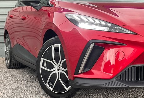 MG MG4 EV 64kWh TROPHY