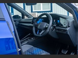 Volkswagen Golf 2.0 Golf R TSi 4Motion Semi-Auto 4WD 5dr 11