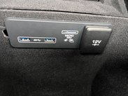 Land Rover Range Rover Velar 2.0 D240 R-Dynamic HSE Auto 4WD Euro 6 (s/s) 5dr 45