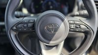 Toyota Yaris Cross 1.5 VVT-h Icon SUV 5dr Petrol Hybrid E-CVT Euro 6 (s/s) (116 ps) 33