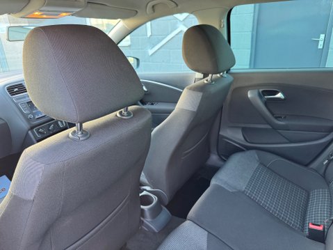 Volkswagen Polo MATCH TSI DSG 44