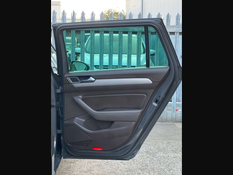 Volkswagen Passat 2.0 Passat GT TDI BlueMotion Technology 5dr 36