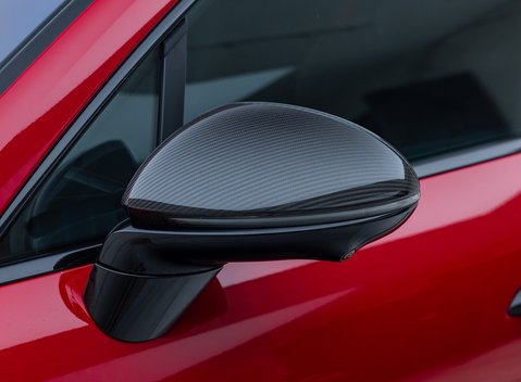 Porsche Macan GTS Electric 41