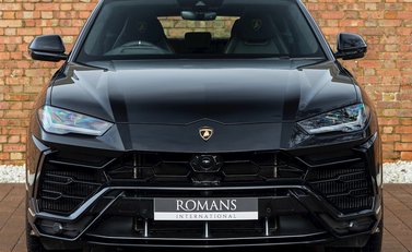 Lamborghini Urus 4