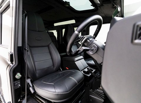 Land Rover Defender 110 XS 10