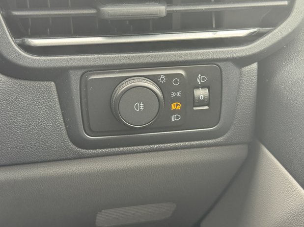 Ford Transit Custom LWB L2H1 Low Roof Limited 300 Air Con Alloys Camera Sensors EURO 6 21