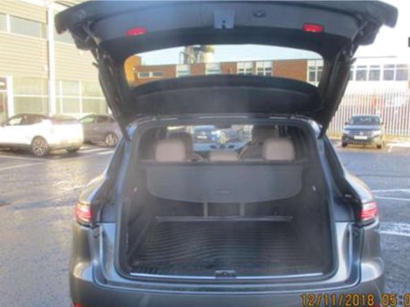 Porsche Cayenne 3.0 Cayenne V6 Auto 4WD 5dr 18