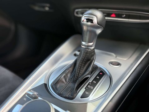 Audi TT 2.0 TT Sport 40 TFSI Semi-Auto 3dr 27