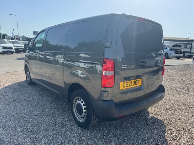 Peugeot Expert MWB L2H1 [SOLD CR] Low Roof 3100 Air Con Sensors EURO 6 10
