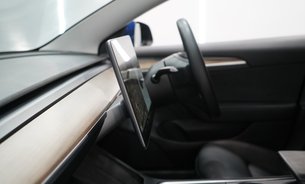 Tesla Model 3 STANDARD RANGE PLUS 19" Alloys Heated Seats & Steering Wheel One Owner VATQ 21