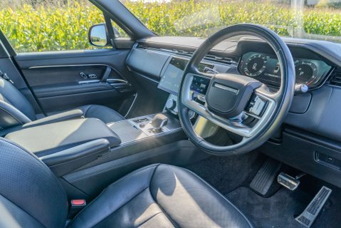 Land Rover Range Rover First Edition 10