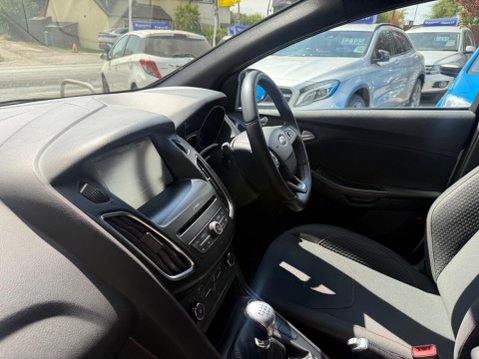 Ford Focus 1.5 TDCi ST-Line Euro 6 (s/s) 5dr 15