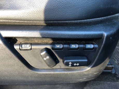 Land Rover Freelander SD4 HSE automatic diesel 89,000m, NAV, heated seats, leather, DAB 22