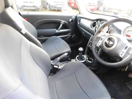 Mini Hatch ONE 1.6 PEPPER PACK 3dr 12