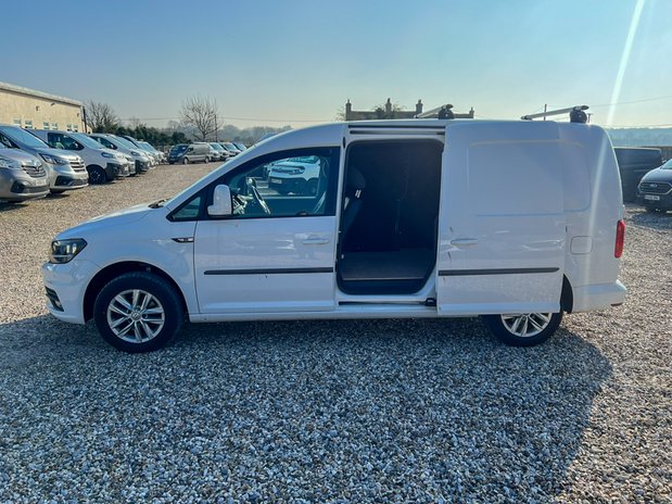Volkswagen Caddy Maxi AUTO LWB L2H1 Highline C20 Air Con Alloys Camera Nav EURO 6 NO VAT 10