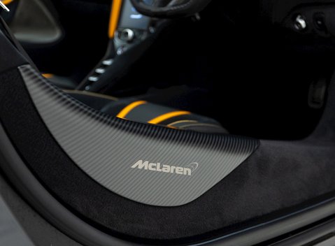 McLaren 720S Performance 19