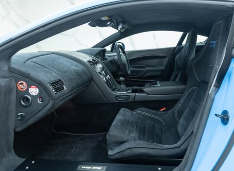 Aston Martin Vantage GT8 14