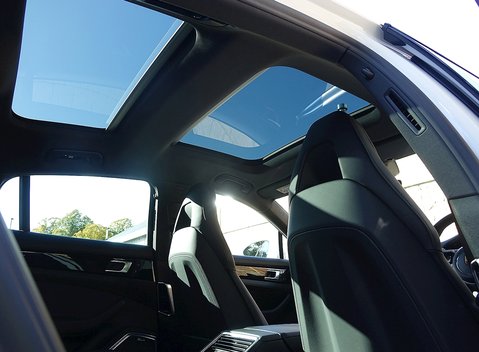 Porsche Panamera 4S 10