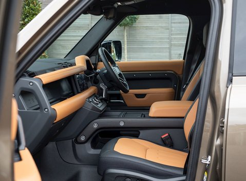 Land Rover Defender 110 X P400 17