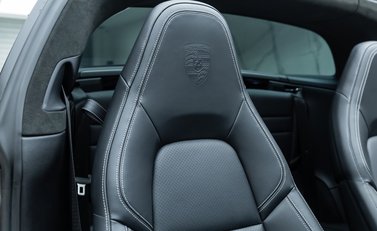 Porsche 911 Targa 4S (992) 19