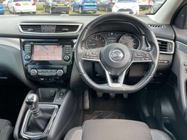 Nissan Qashqai 1.3 Qashqai N-Connecta DiG-T 5dr 18