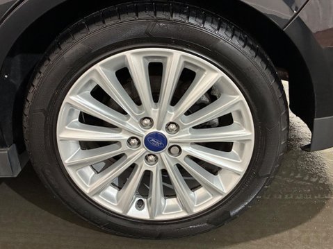 Ford Grand C-Max 1.5 TDCi Titanium Euro 6 (s/s) 5dr 37