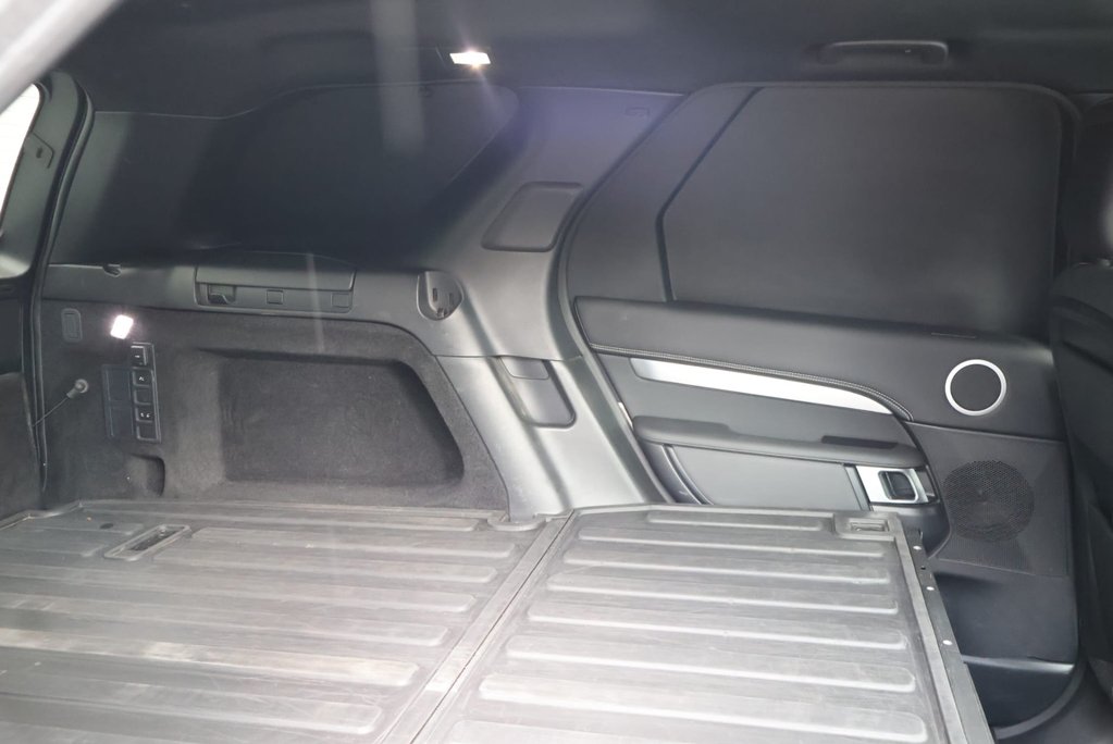 Land Rover Discovery R-DYNAMIC SE MHEV STYLED BY SEEKER 20