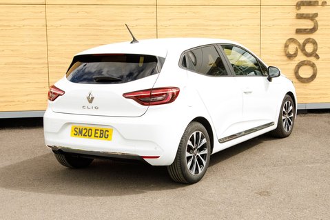 Renault Clio ICONIC TCE 2