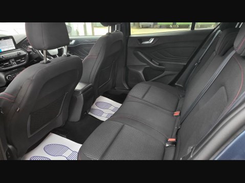 Ford Focus ST-LINE 17