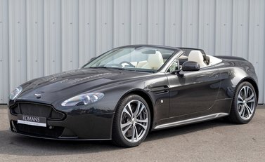 Aston Martin V12 Vantage S Roadster 10
