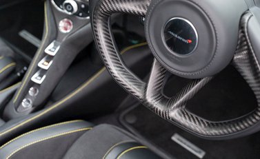 McLaren 720S Performance 11