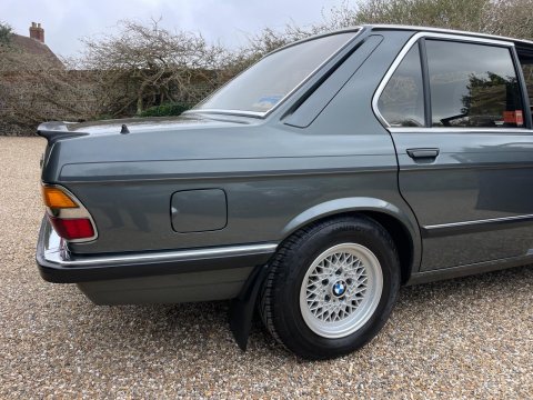 BMW 5 Series E28 518i Saloon 29