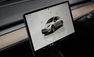 Tesla Model Y RWD Comfort Suspension GROK AI Adaptive LEDs 1Owner VATQ 20