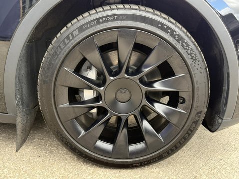 Tesla Model Y (Dual Motor) Long Range SUV 5dr Electric Auto 4WDE (384 bhp) 14