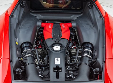 Ferrari F8 Tributo 38