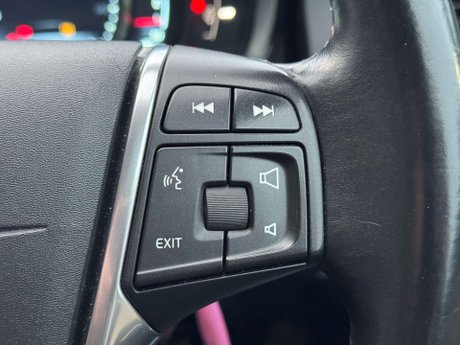 Volvo XC60 2.4 XC60 SE Luxury Nav D5 AWD 4WD 5dr 45